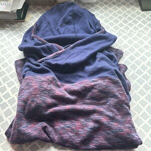 Columbia hooded long sleeve